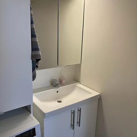 Ons *